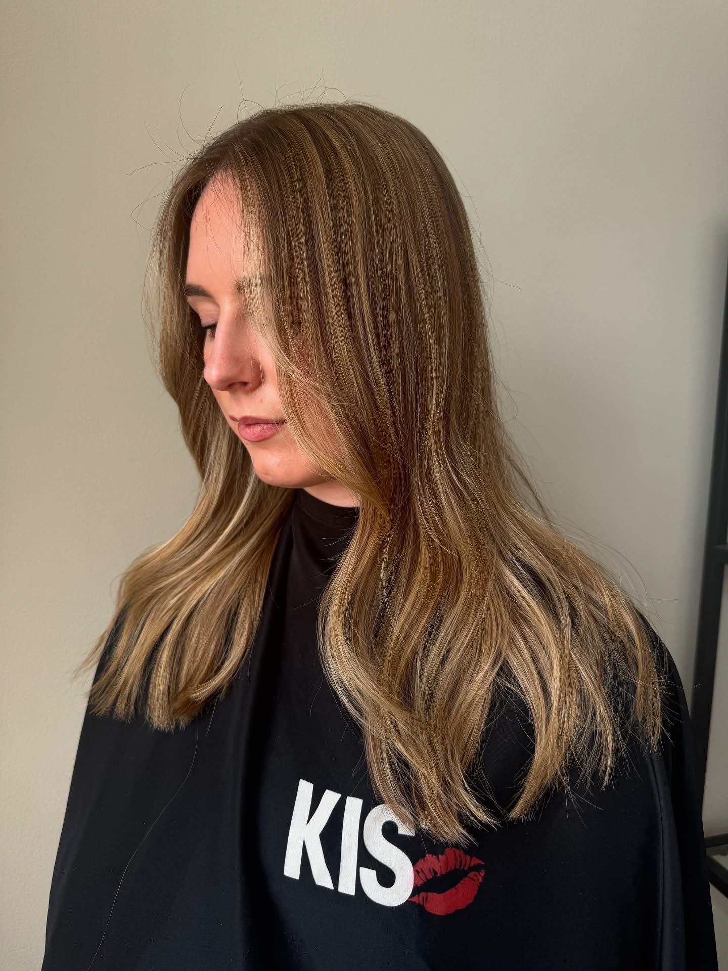 Lang karamelbruin haar met zachte lagen